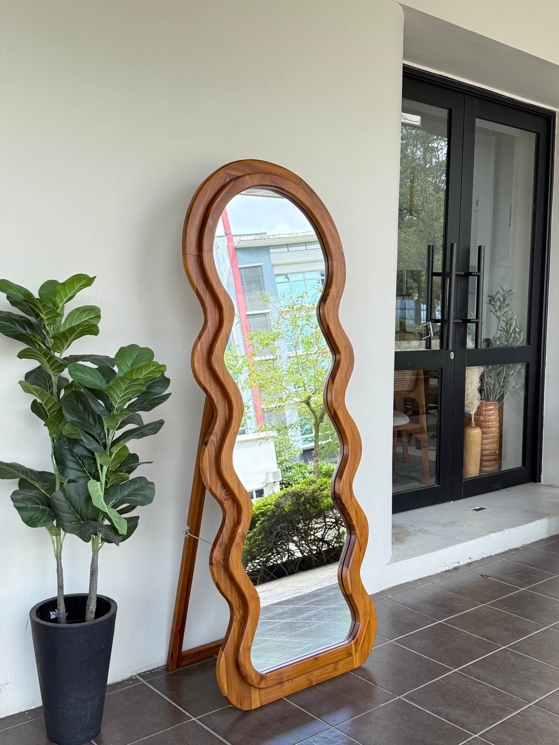Solid Teakwood Wavy Standing Mirror | Full Length Floor Mirror | Freestanding Dressing Mirror | Modern Wooden Mirror