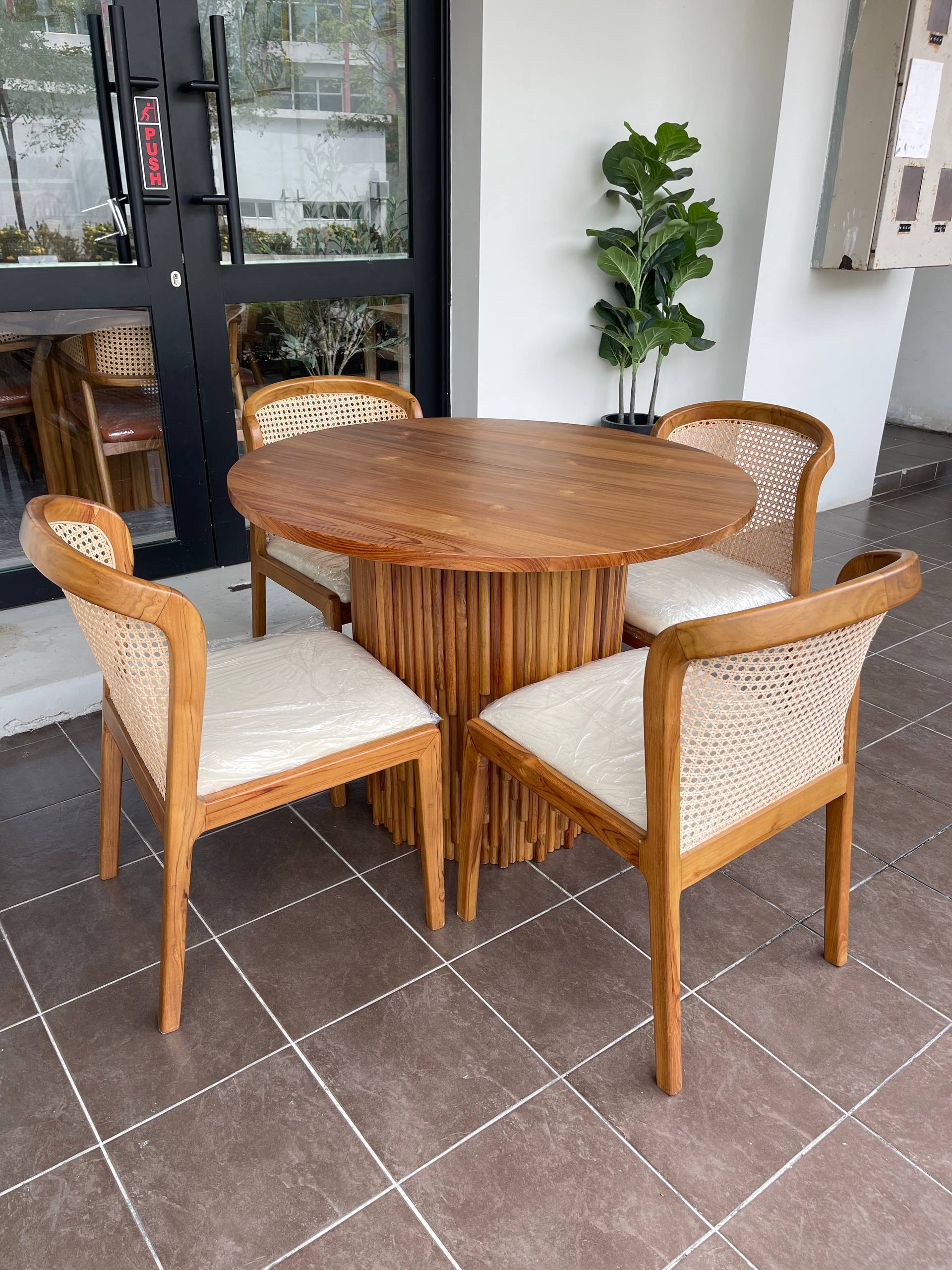 Solid Teakwood Round Dining Table Set | 4 Seater Dining Set | Teakwood & Natural Rattan | 100cm